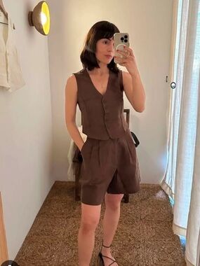 Ozma pfeifer shorts in brown - size medium